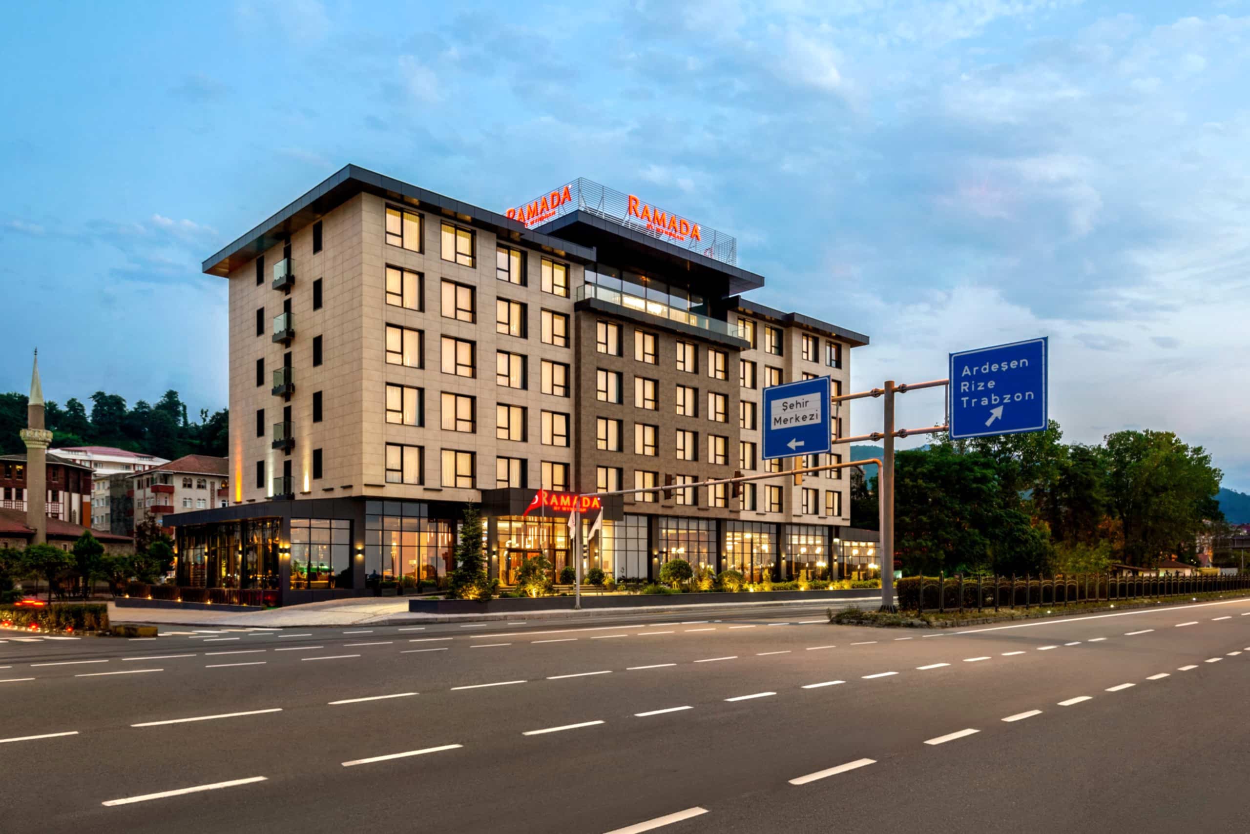 Ramada Otel Gəncə Fındıklı